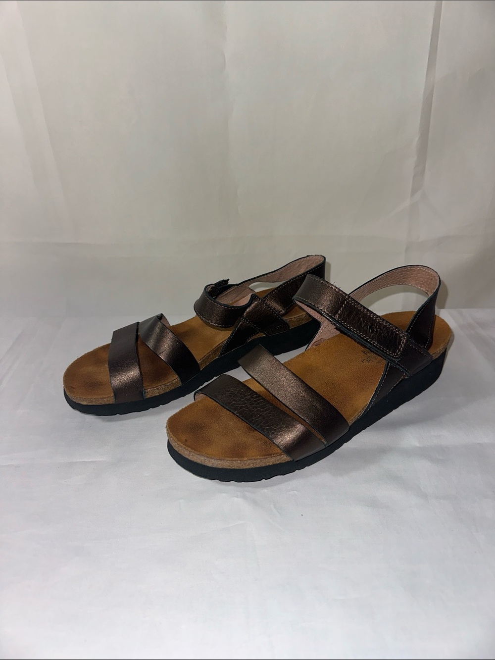 Naot Women’s Metallic Bronze Leather Comfort Sandals EU 41 US 10 Adjustable